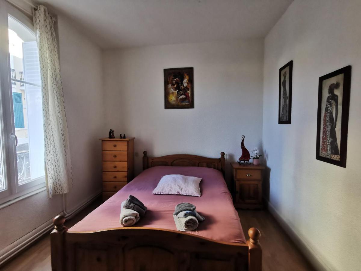 Bel Appartement Tout Equipe! Proche Des Parcs, Avec Sa Cour Privative Et Sa Place De Parking Securisee A 450 M Du Logement فيشي المظهر الخارجي الصورة